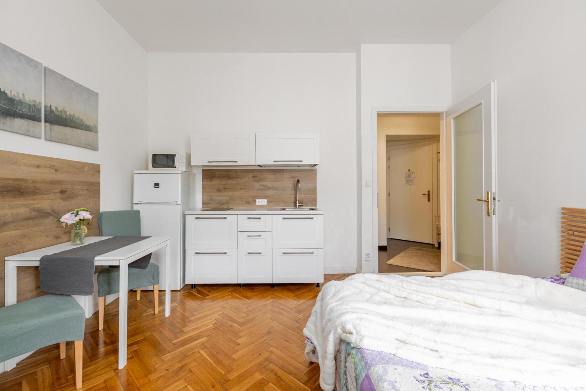 Apartmen -Studio — Fotky 1